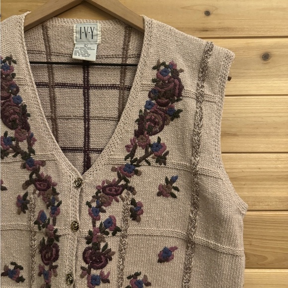 Vintage Ivy Large Embroidered Floral Rose Sweater Vest Cottagecore Grandma Fall - Picture 6 of 10